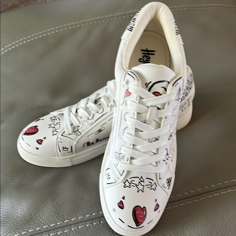 White and Red Graphic Women's Sneakers